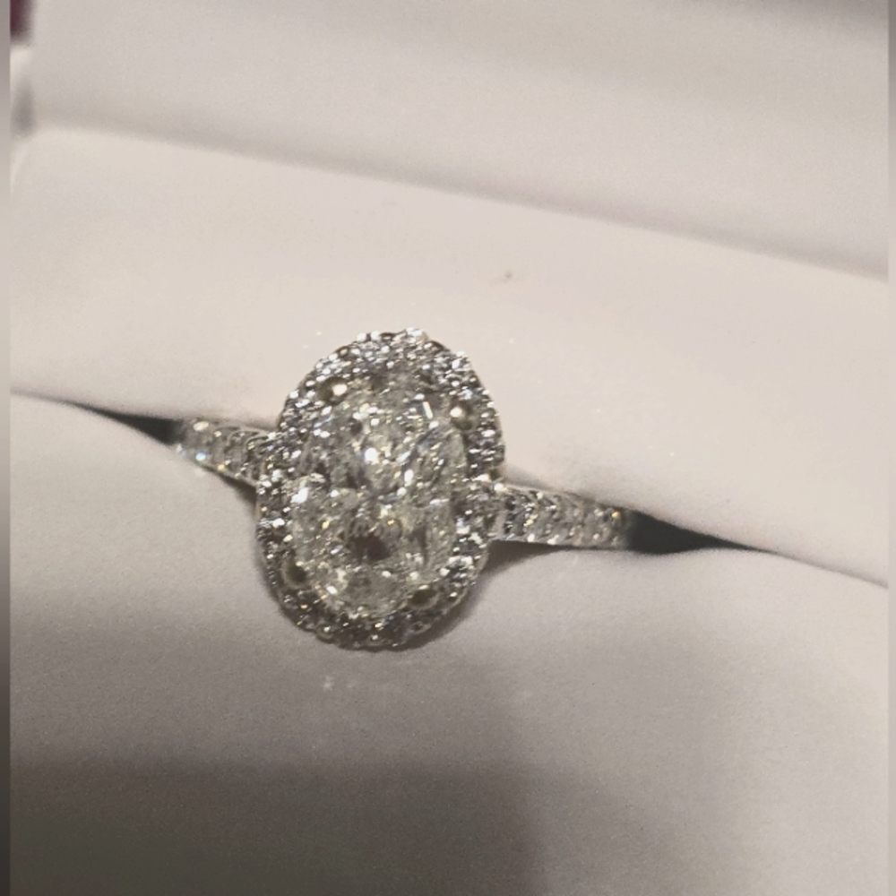Helzberg Diamonds Silver Oval Halo Ring